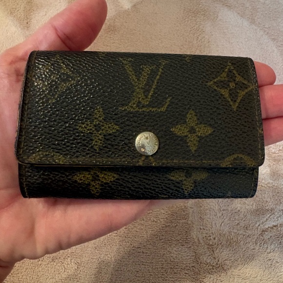 Louis Vuitton Monogram key holder - Picture 1 of 8